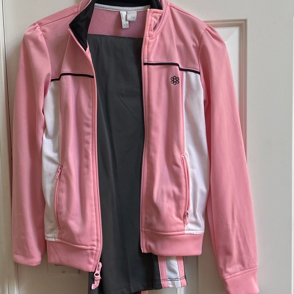 Girls jogging suit size L